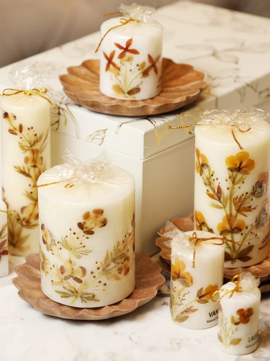 scentedcandlegiftset_b7eabcf2-4bbf-47f4-a4a7-75d2b91afe0a_2048x
